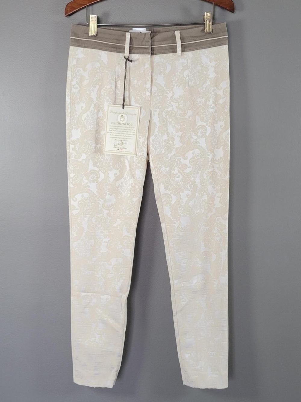 Kubera 108 white and cream Paisley brocade cigarette trousers